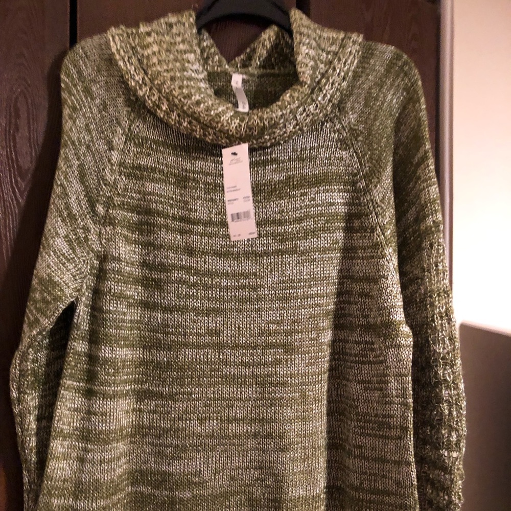 Cowl neck sweather
